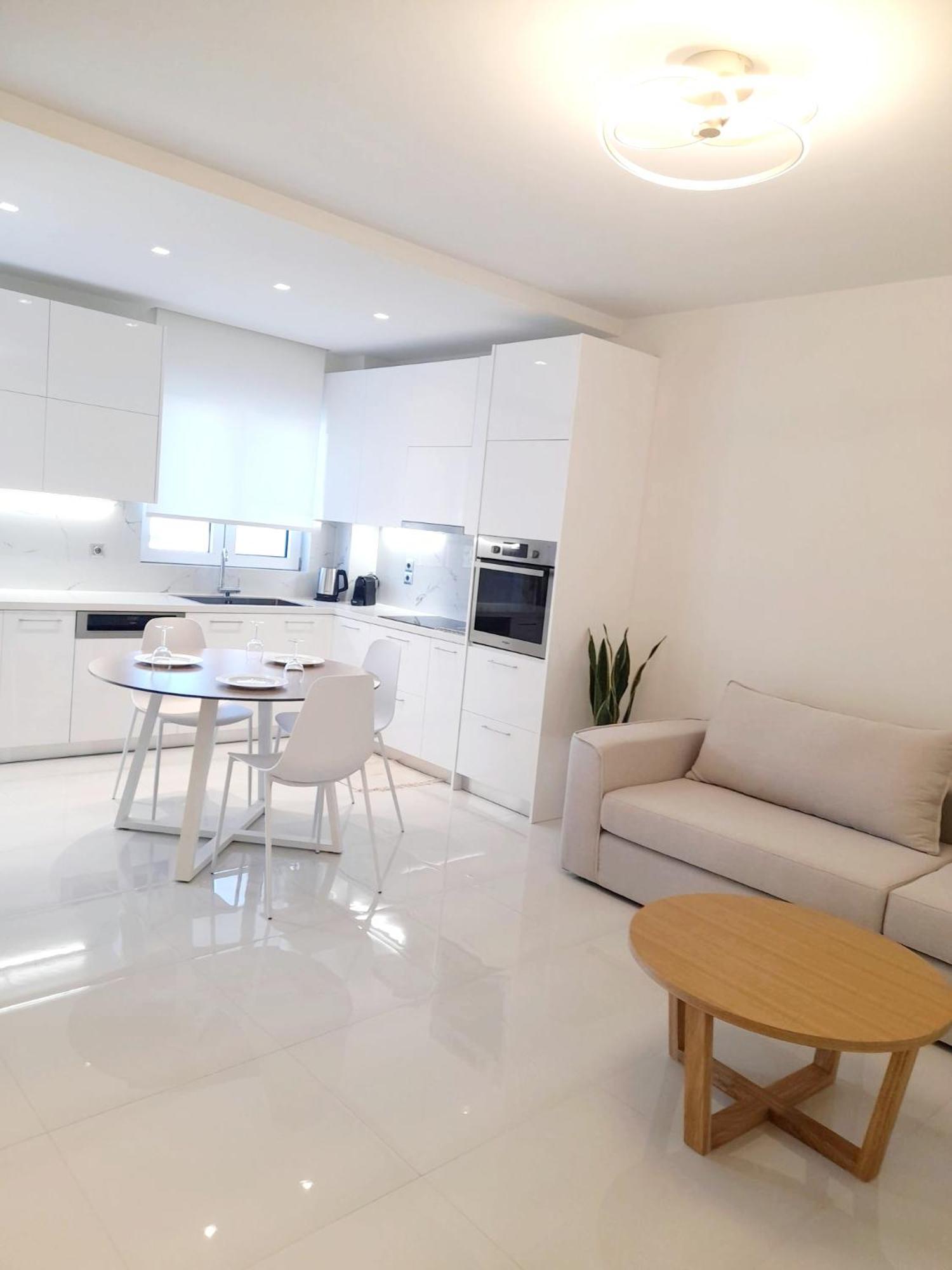 White Dome Apartment *
