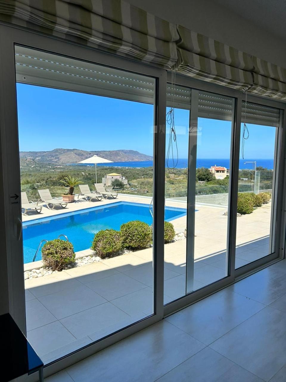 Villa Vuna - Heated Pool -sea View