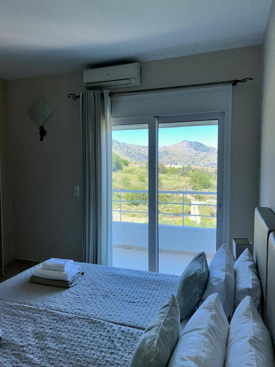 Villa Vuna - Heated Pool -sea View *