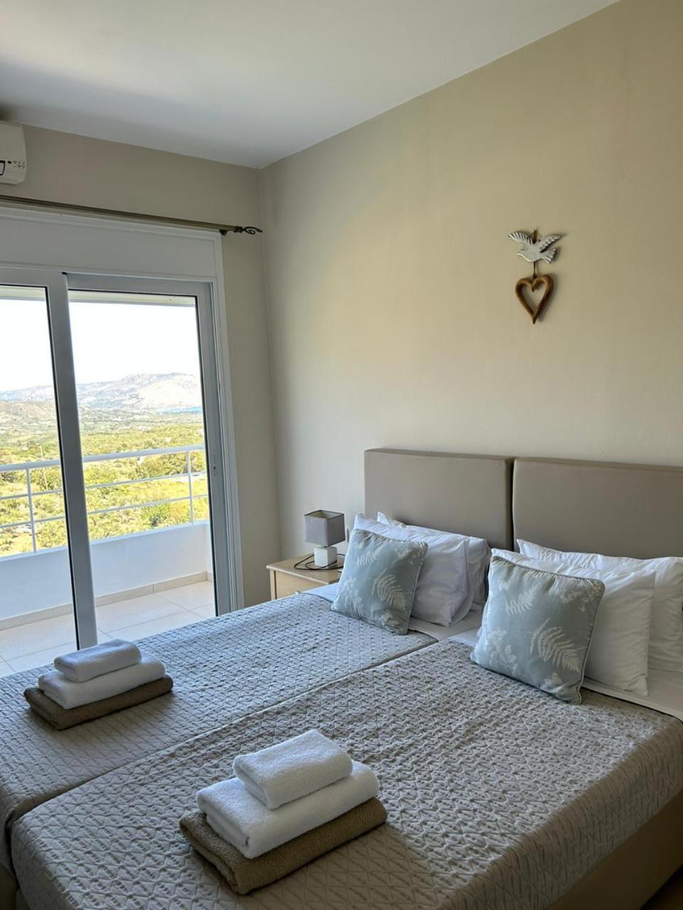 Vuna - Heated Pool -sea View Chania (Crete)