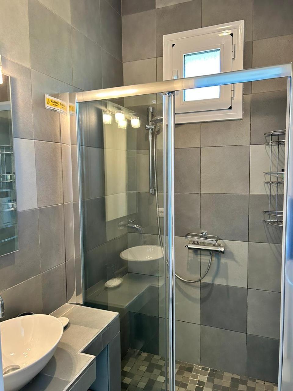 Vuna - Heated Pool -sea View Chania (Crete)