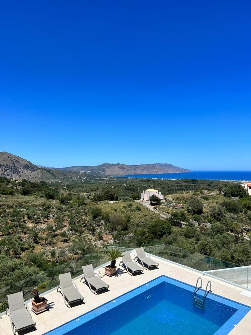 Villa Vuna - Heated Pool -sea View *