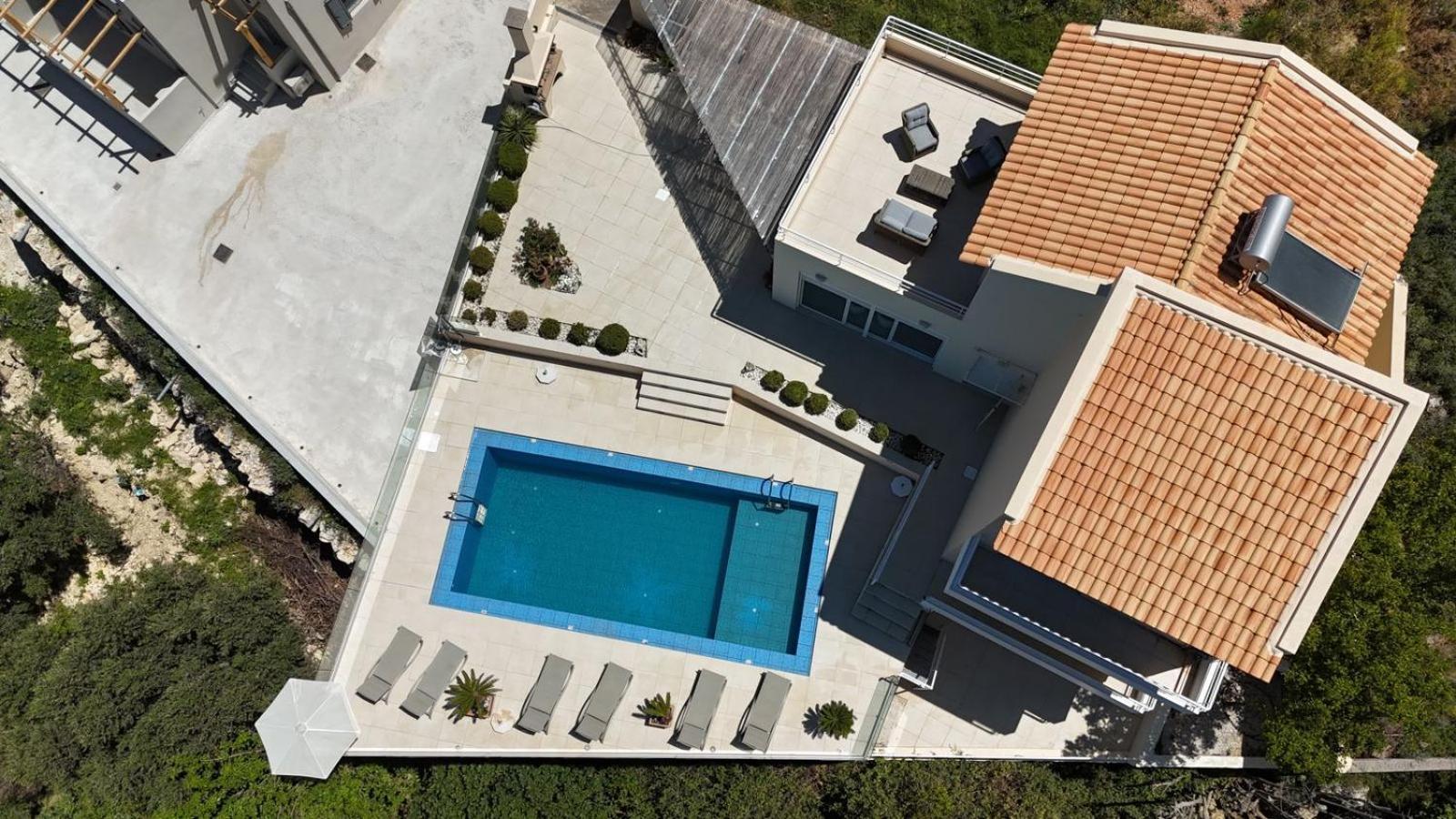 Villa Vuna - Heated Pool -sea View