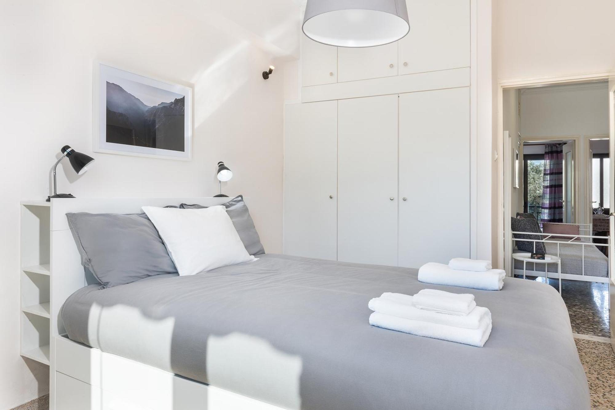 Mampochi Apartment *