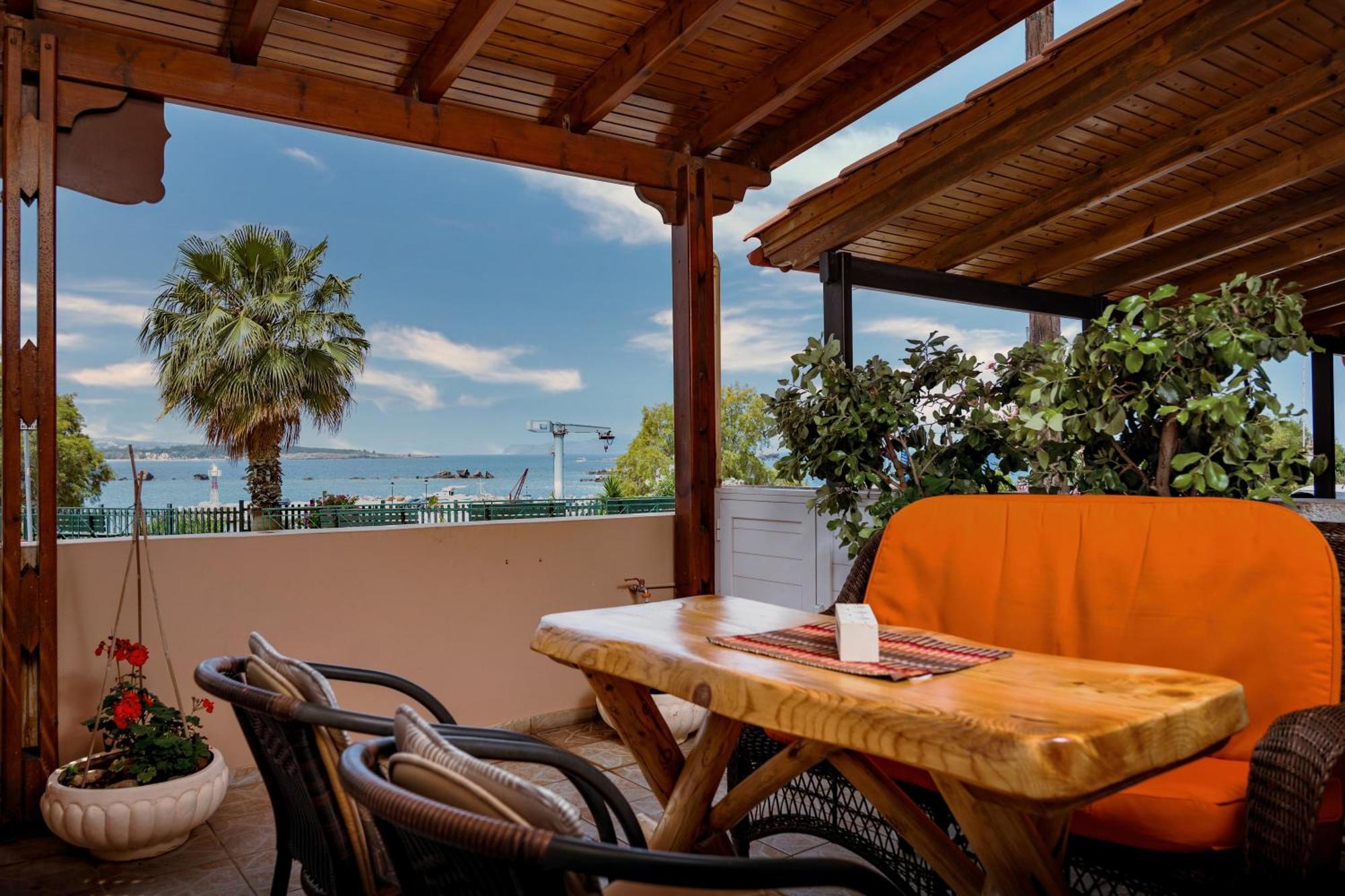 Stam's Paradise Apartment *