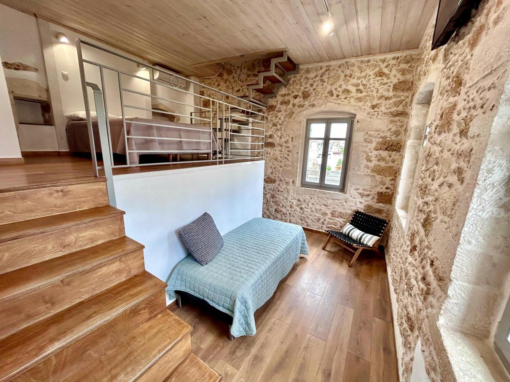 Kazalakis Chania Harbor Roof Retreat Holiday home