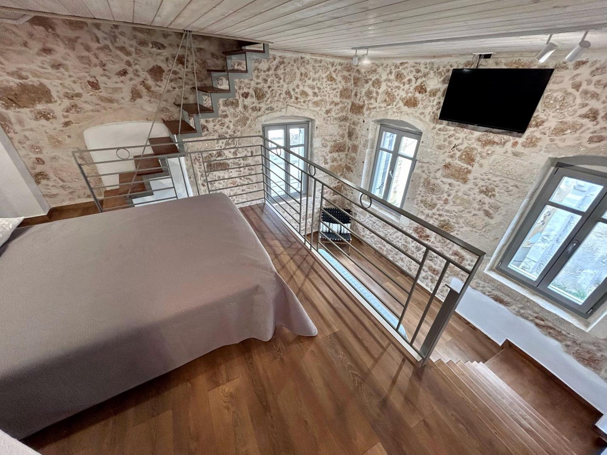 Kazalakis Chania Harbor Roof Retreat Chania (Crete)