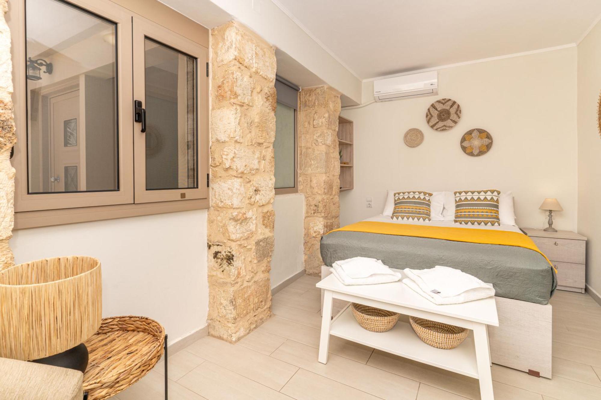 St. John Studio Apartment *