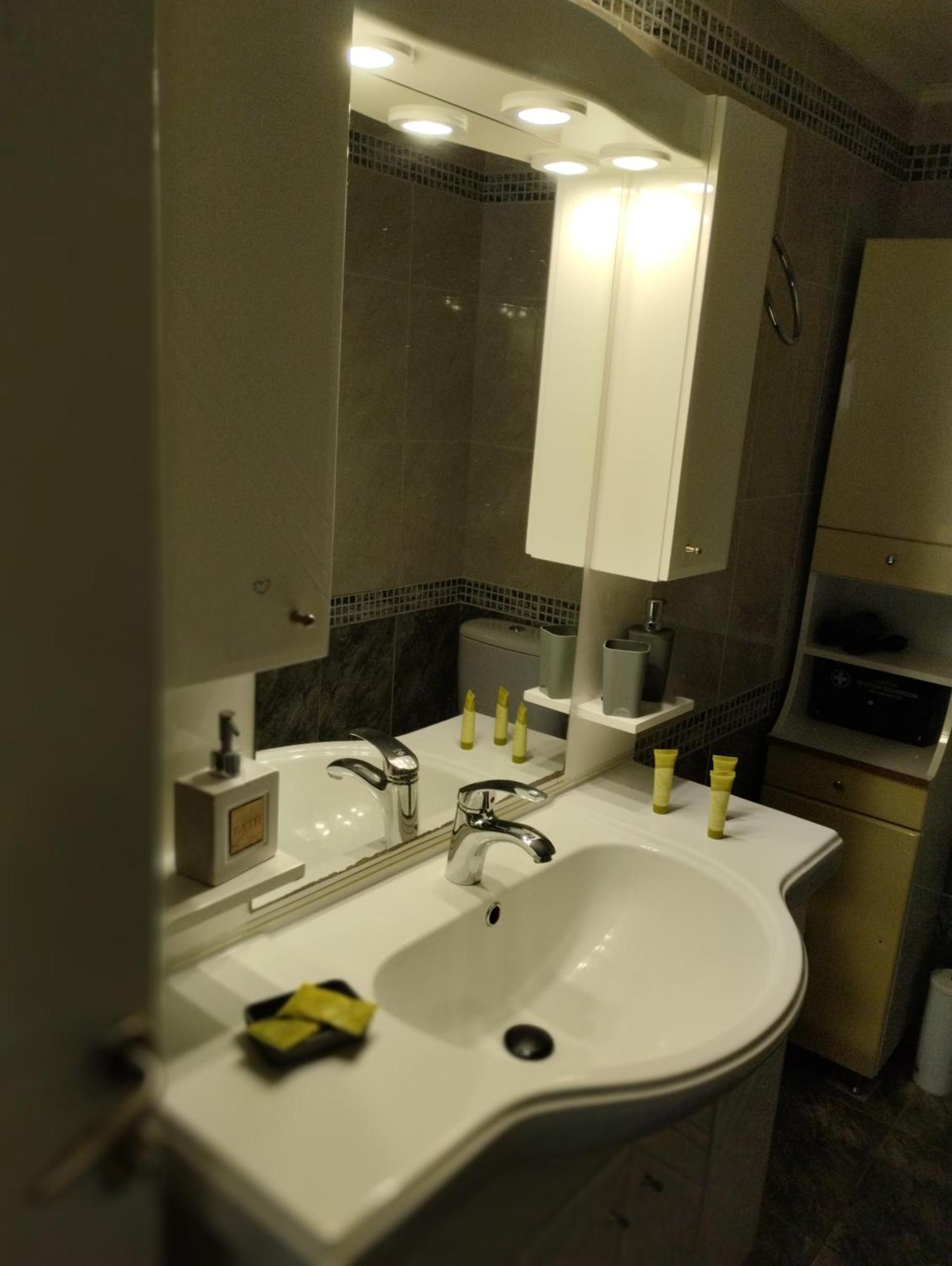 Beautiful 2-bed In Chania 65 Sqm Space W * Chania (Crete)
