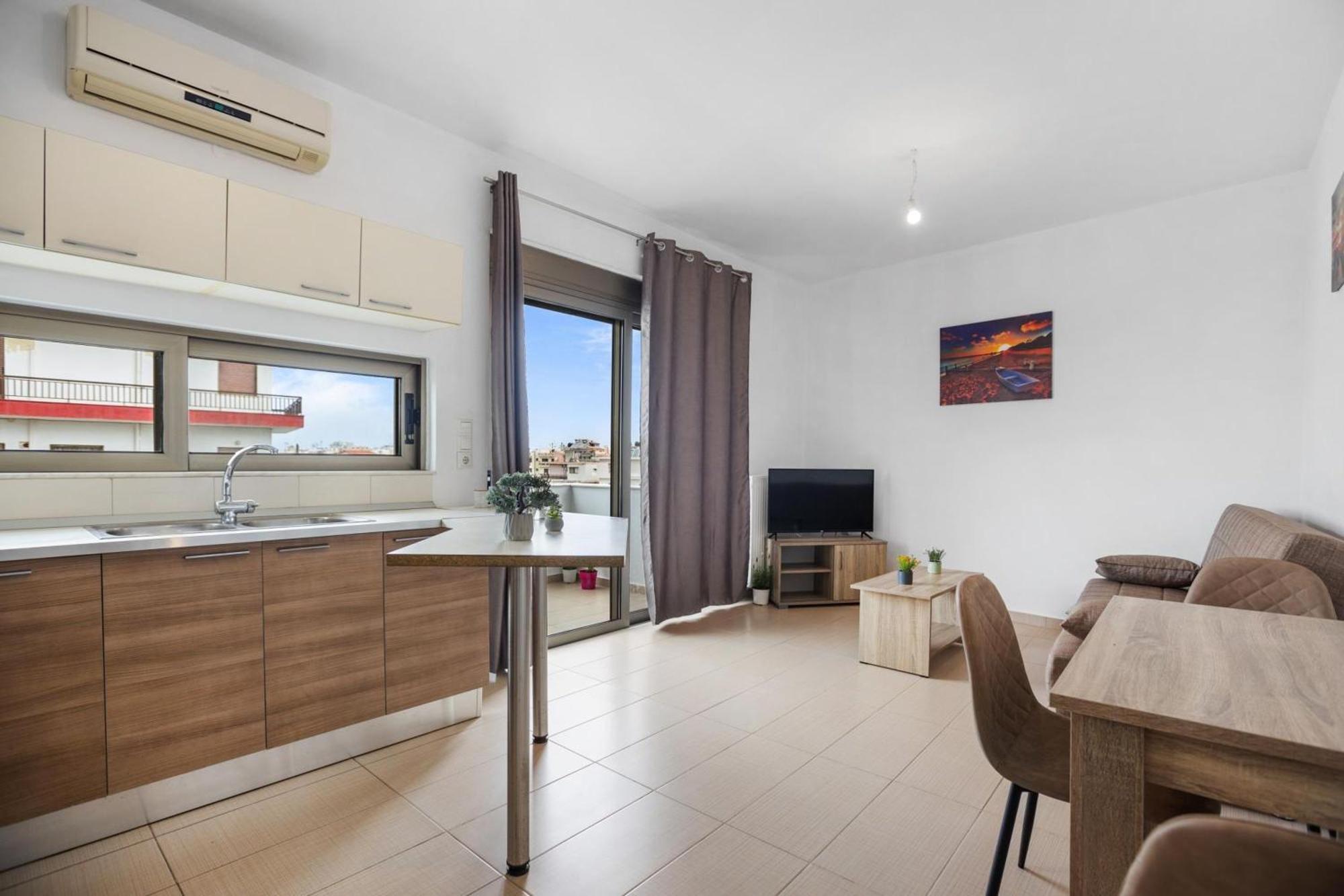 Apartamento Iriana's In Center Chrissi Akti Chania