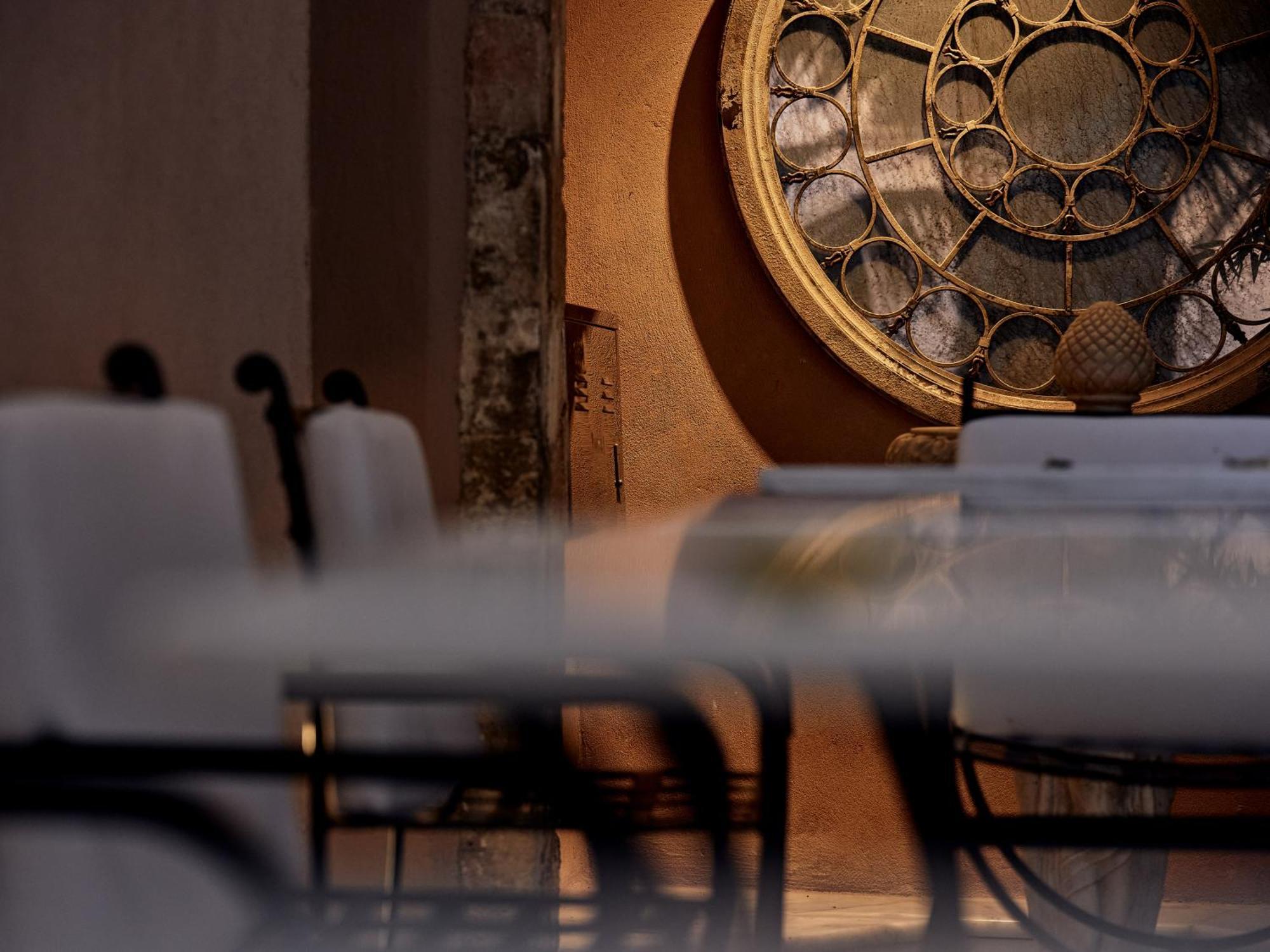 Casa Delfino & 5* Chania (Crete)