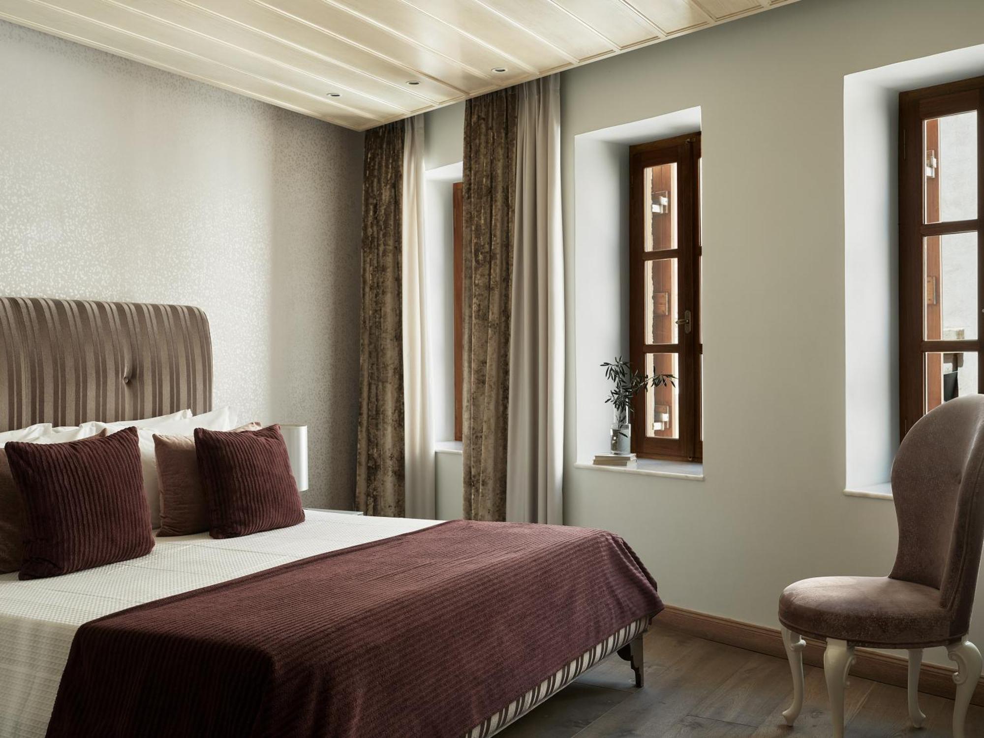 Hotel Casa Delfino & Chania (Crete)