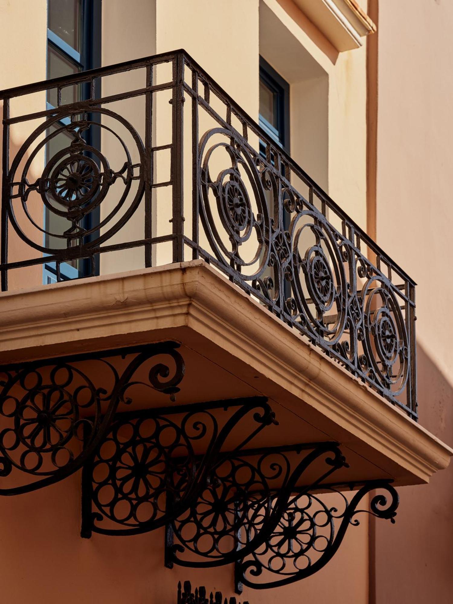 Casa Delfino & 5* Chania (Crete)