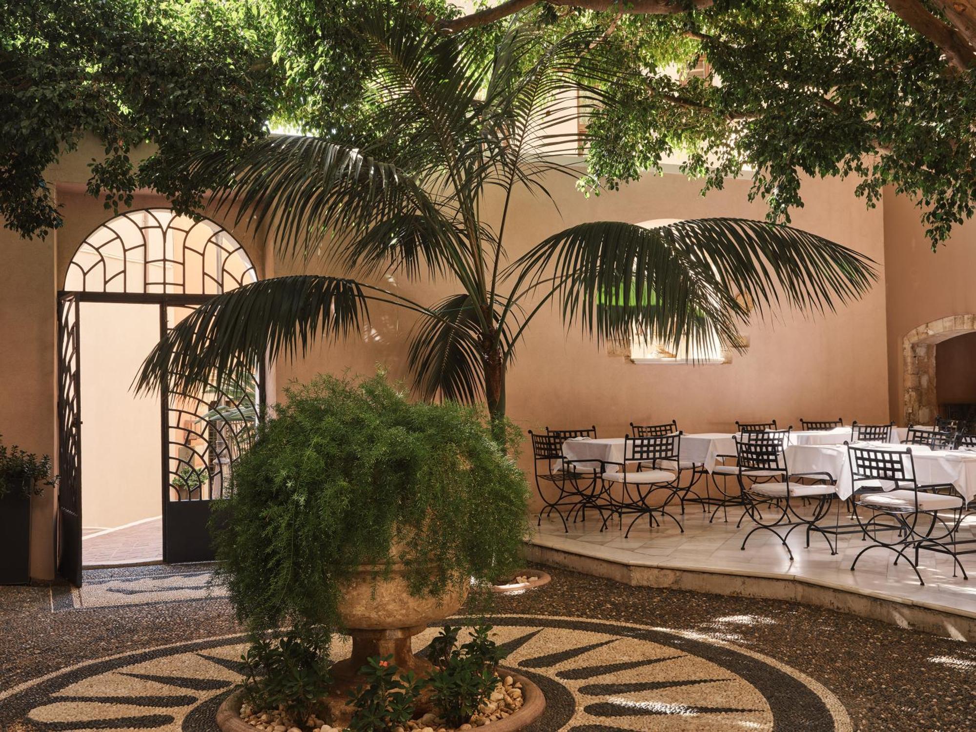 Casa Delfino & Chania (Crete)