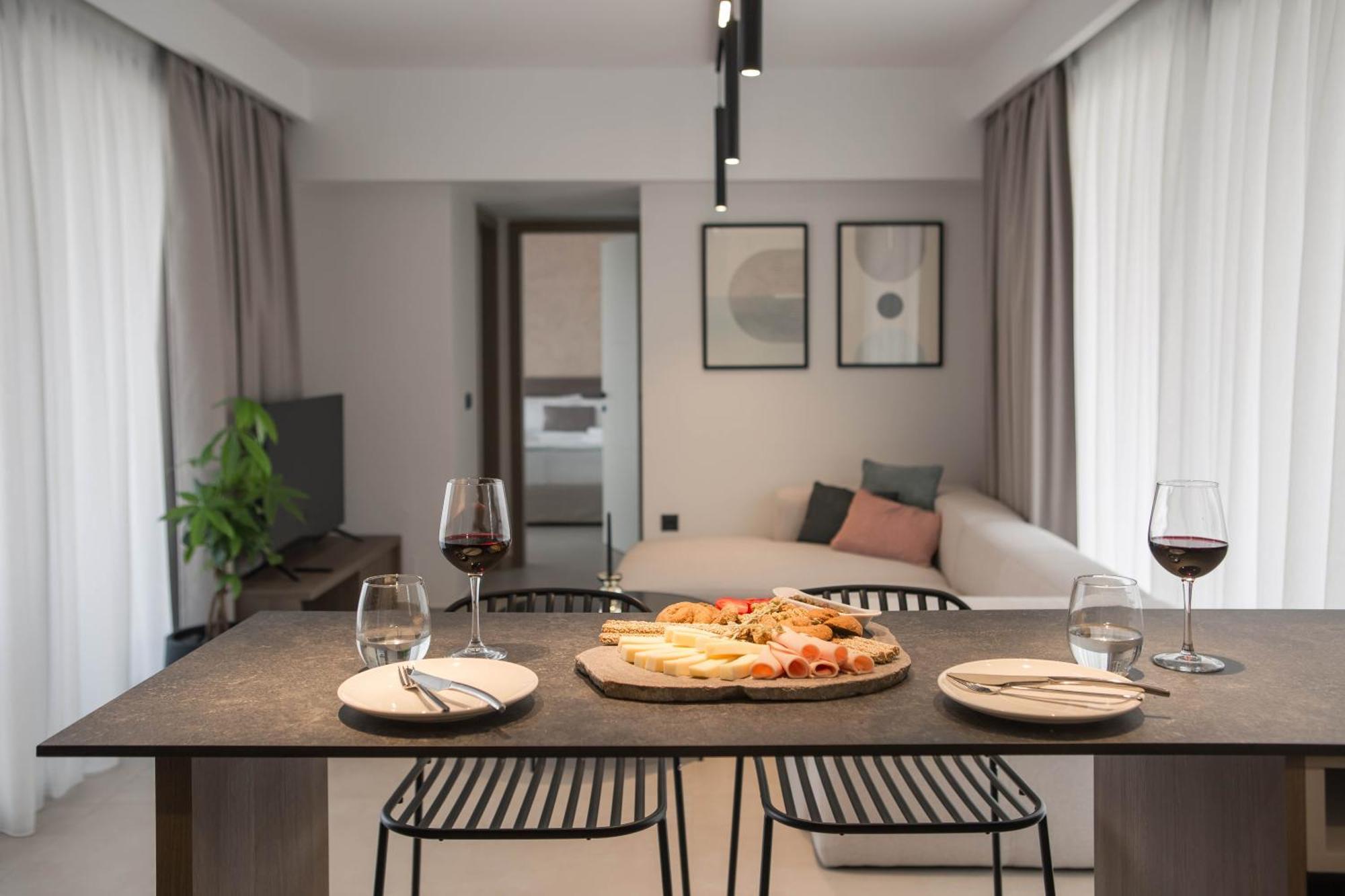 Chania Elegance Aparthotel