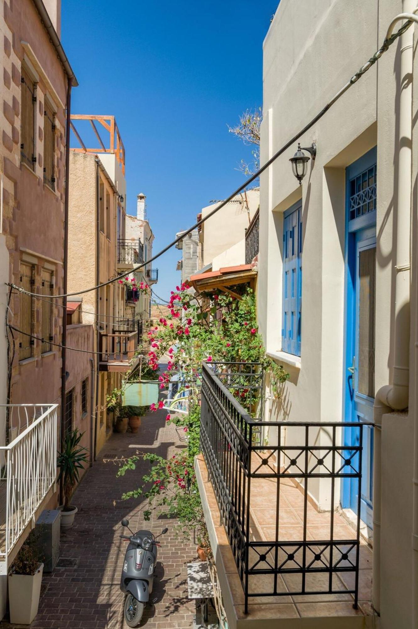 Revellino Del Porto, Historic Chania (Crete)