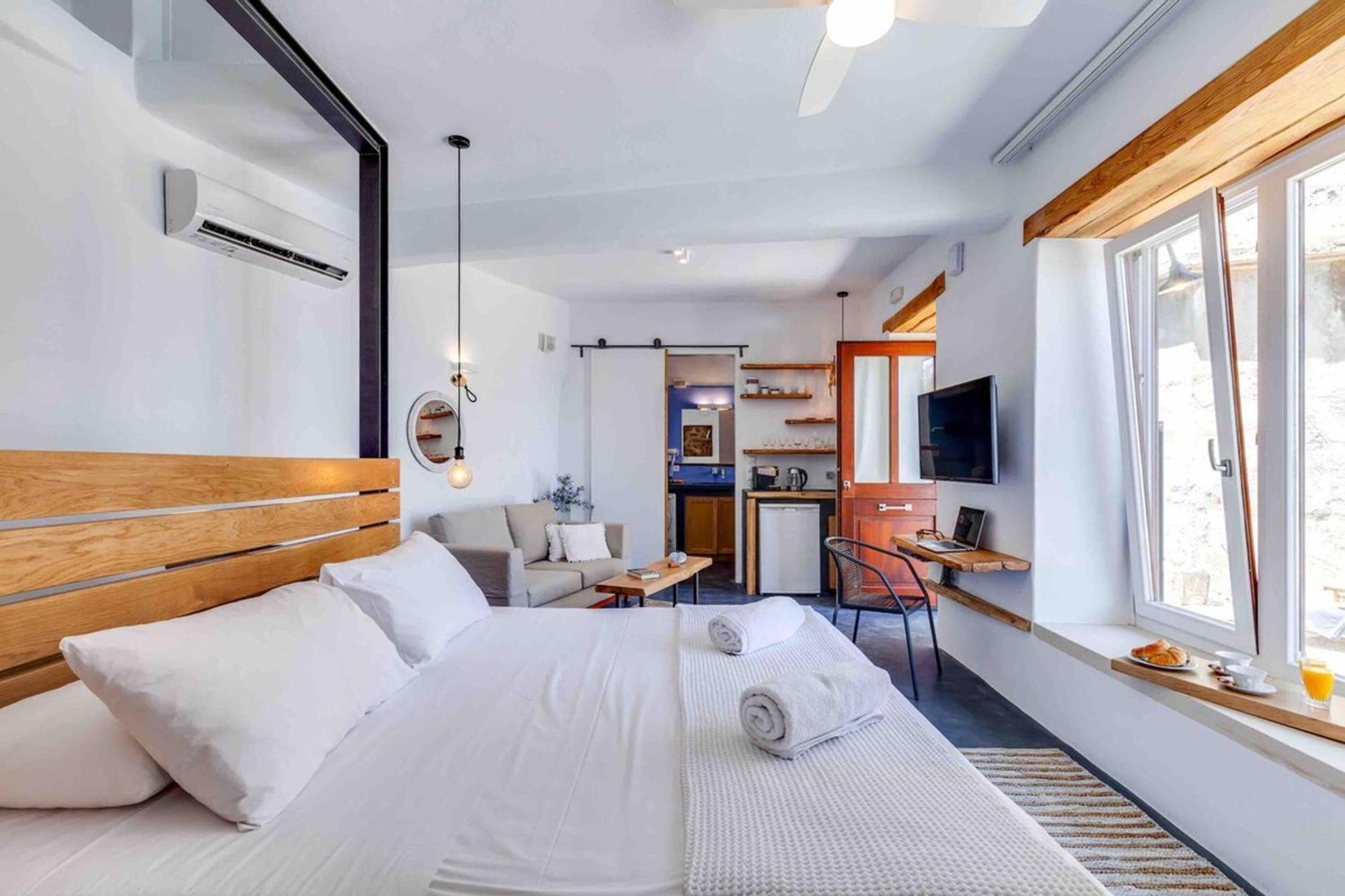 Appartement Skiff - Transformed On The Water's Edge *