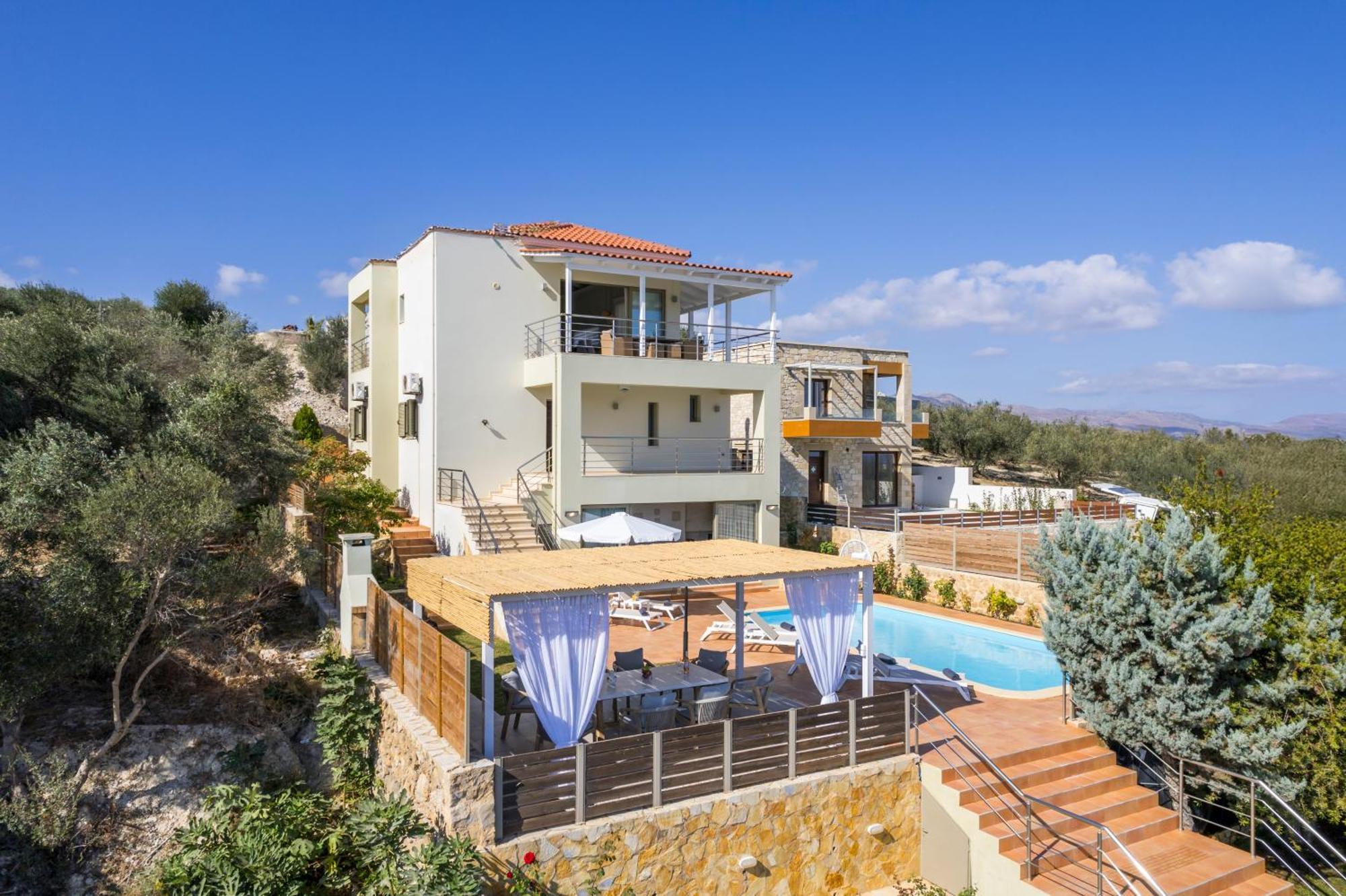 Olive Chrysi Luxury With In-room Plunge Pool *