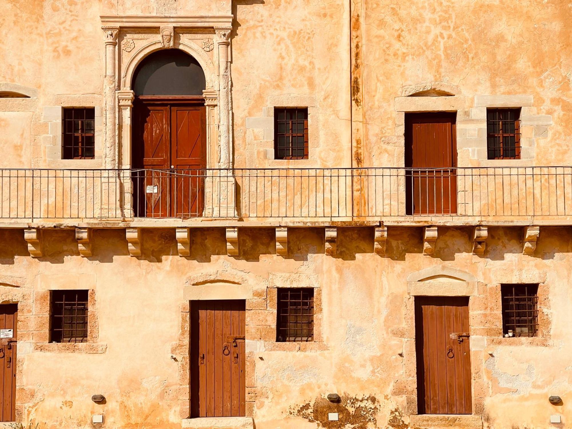 Casa Delfino &