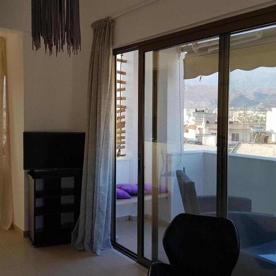 Iriana's In Center Apartamento Chrissi Akti Chania