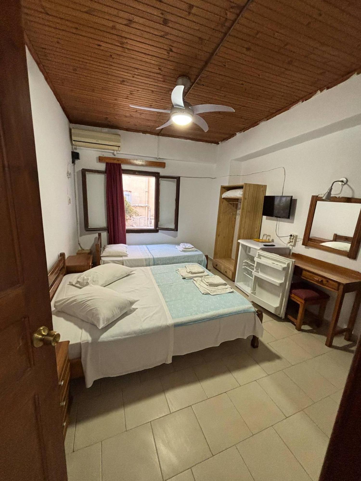 Stelios To Rent * Chania (Crete)