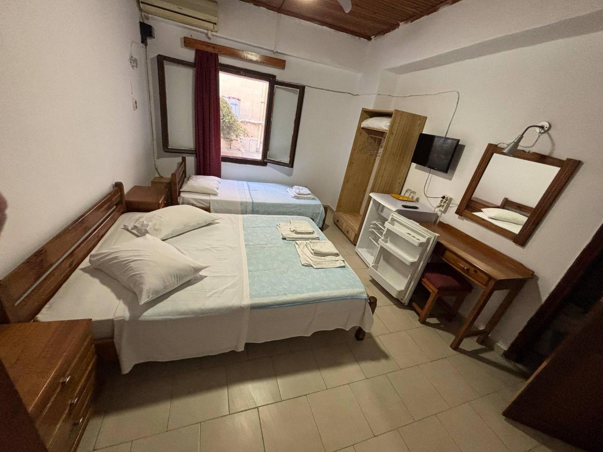 Stelios To Rent Herberg