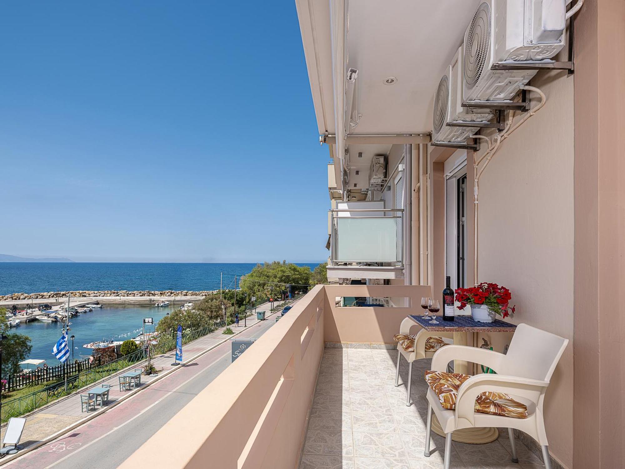 Stam's Paradise Apartment