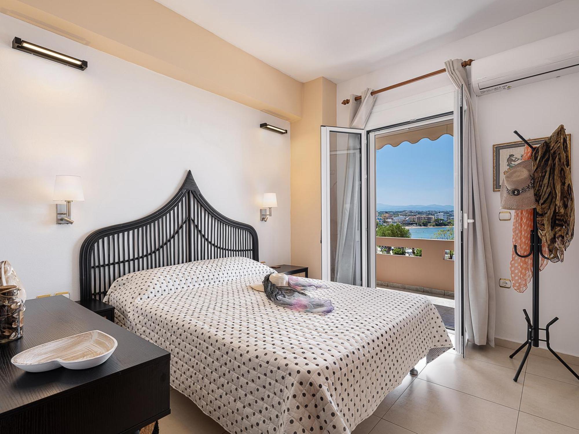 Stam's Paradise Apartment *