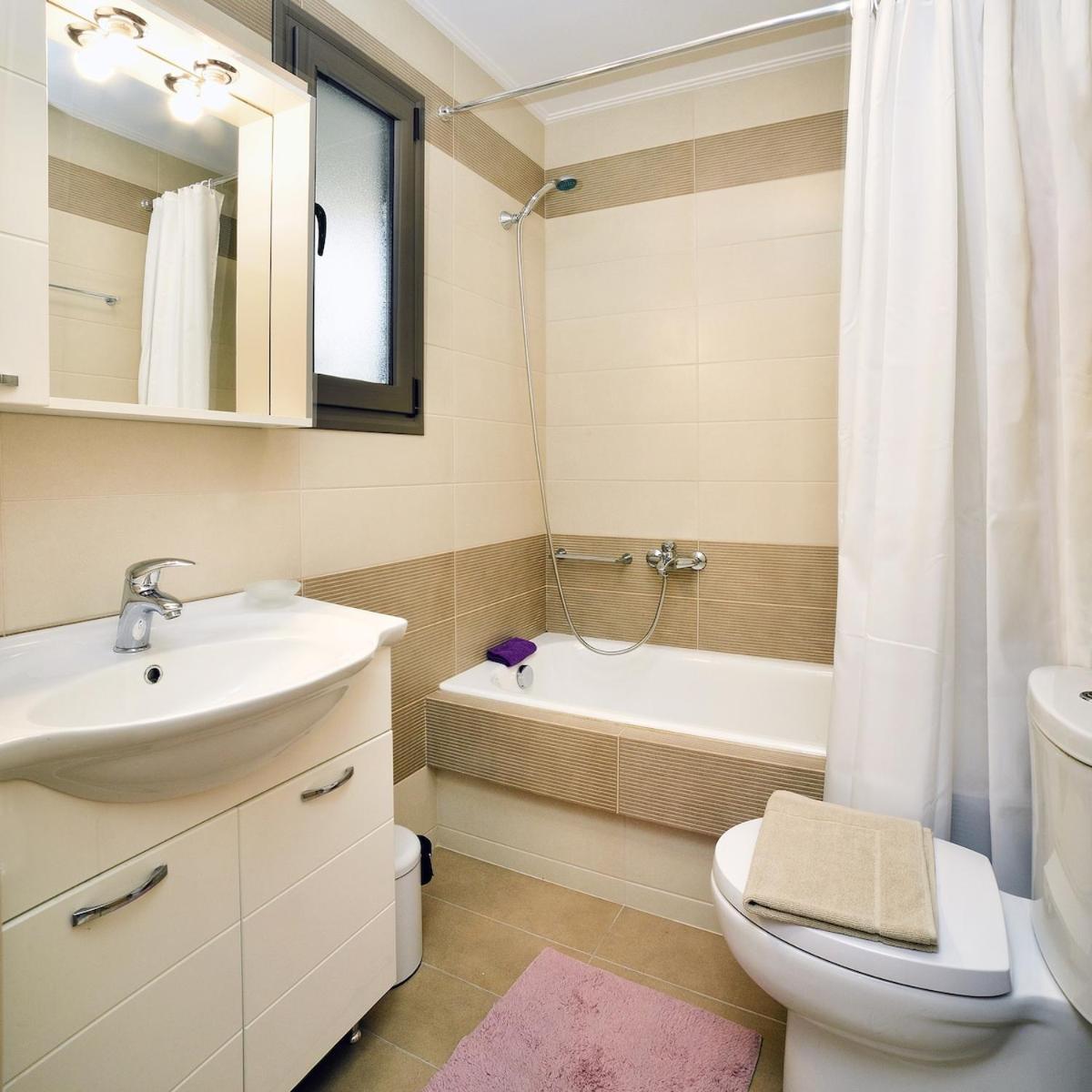 Apartment New Near The Beach. Chania (Crete)