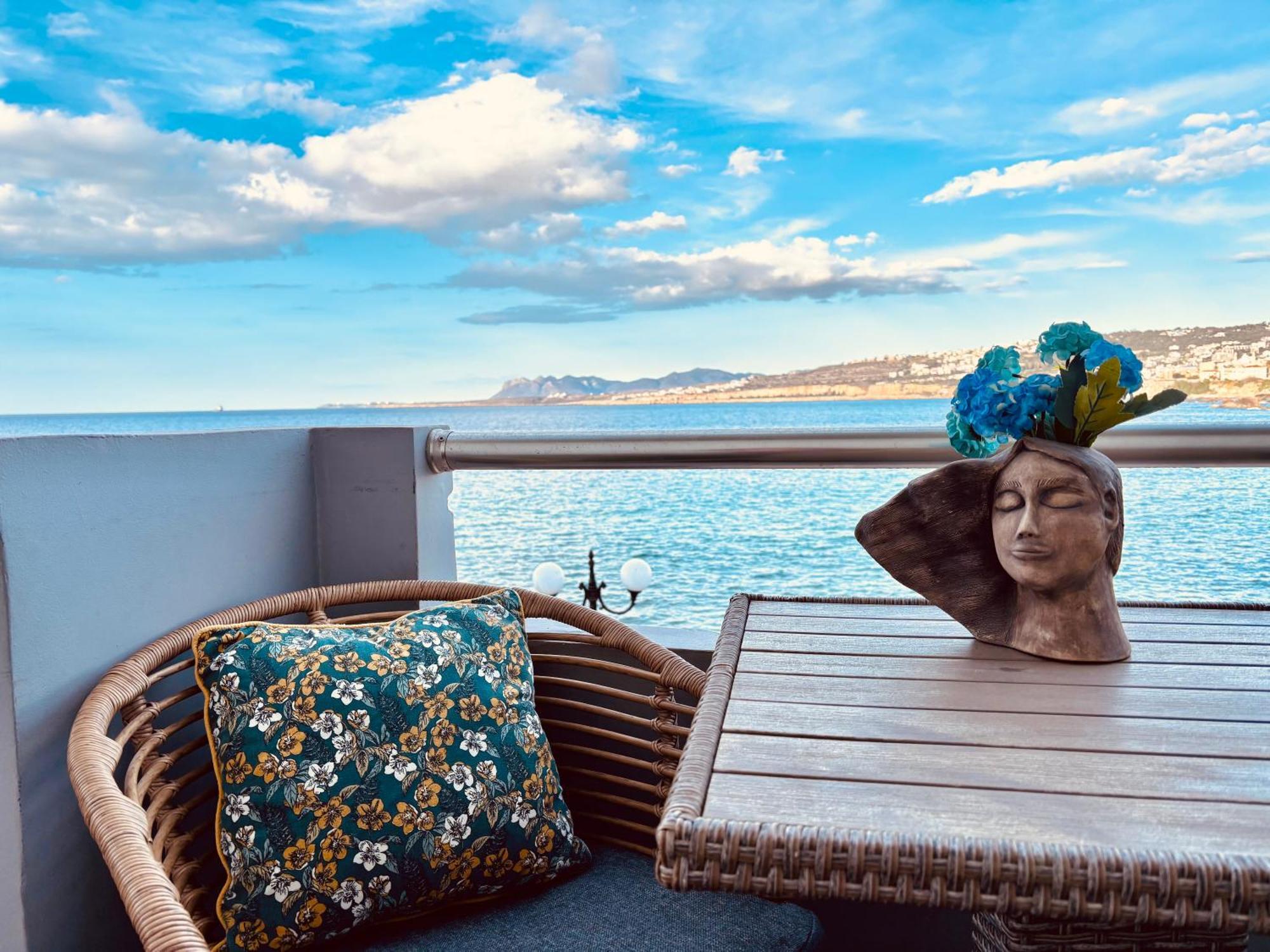 Orpheus House Beachfront 2bdr *