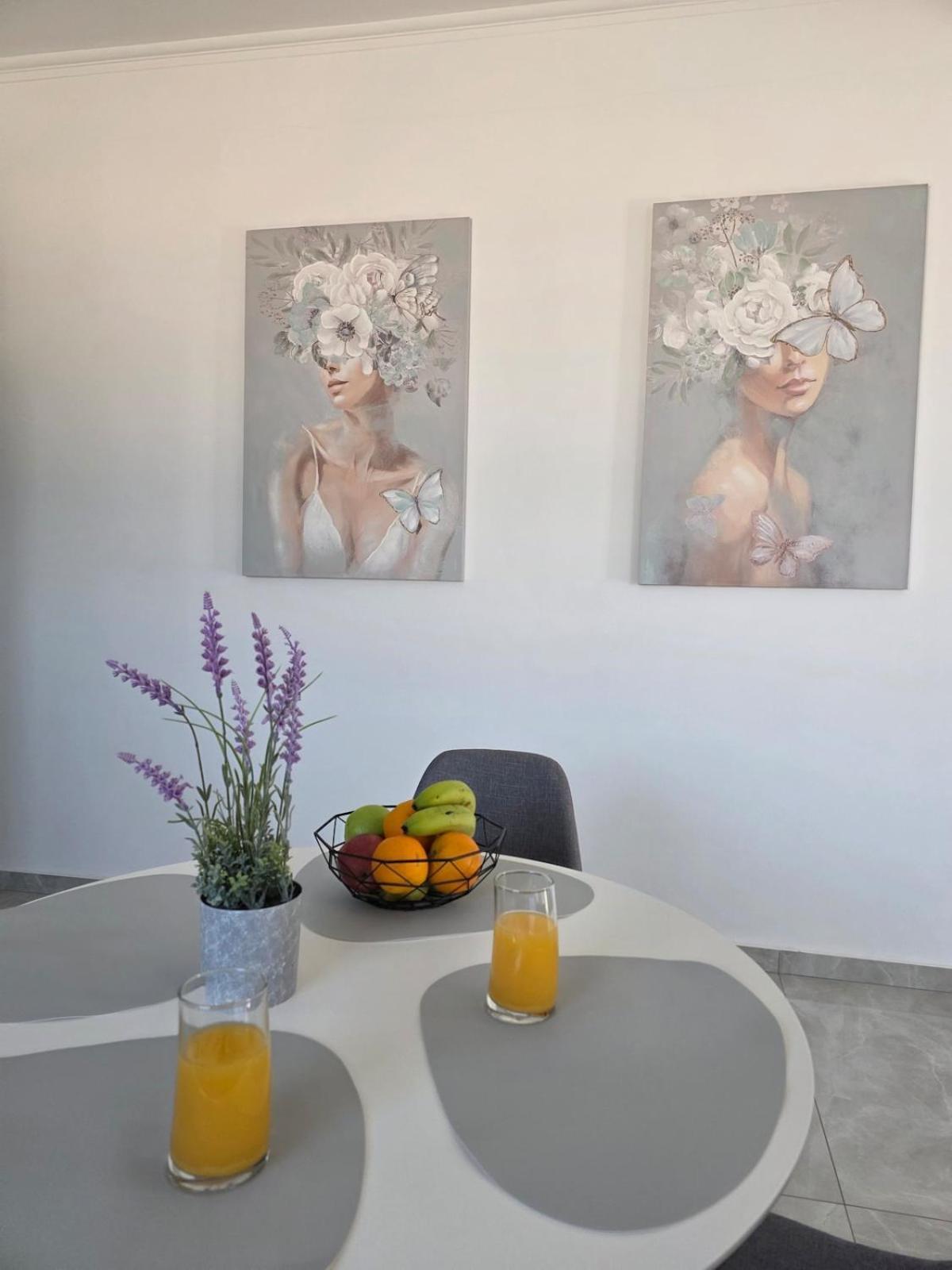 Olive Angel 1 Apartment