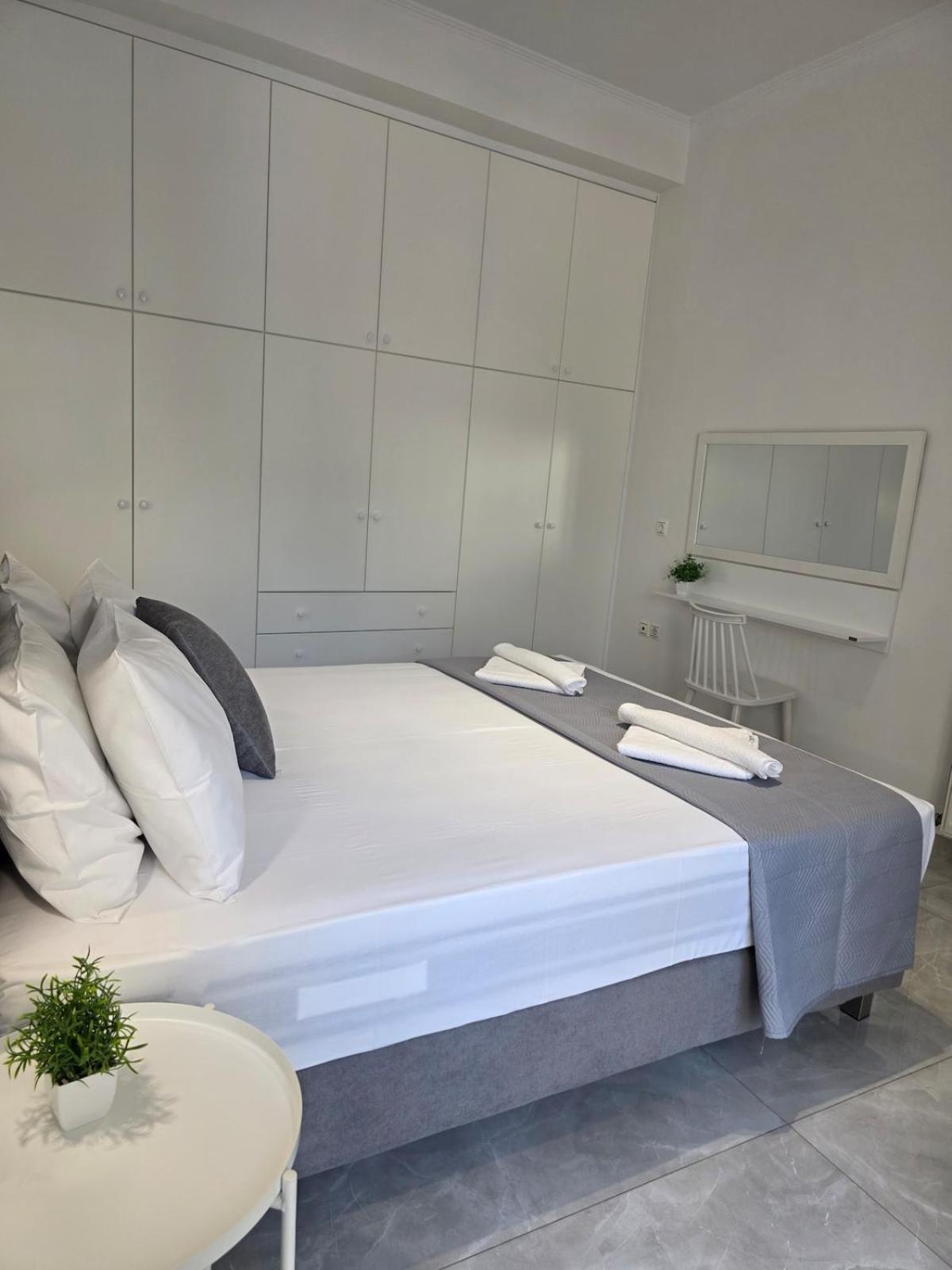 Olive Angel 1 Apartment *