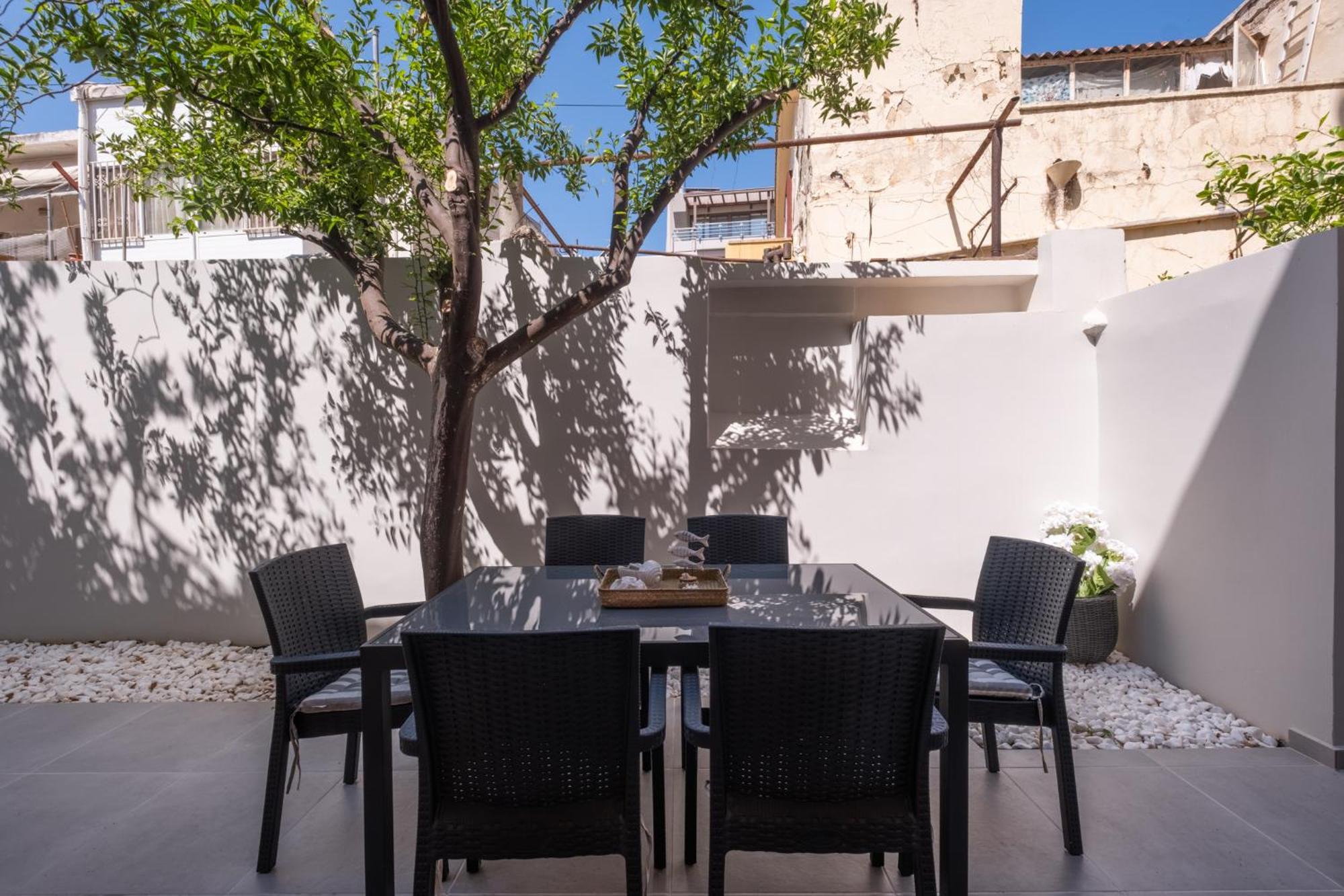 Apanemia Apartment Chrissi Akti Chania