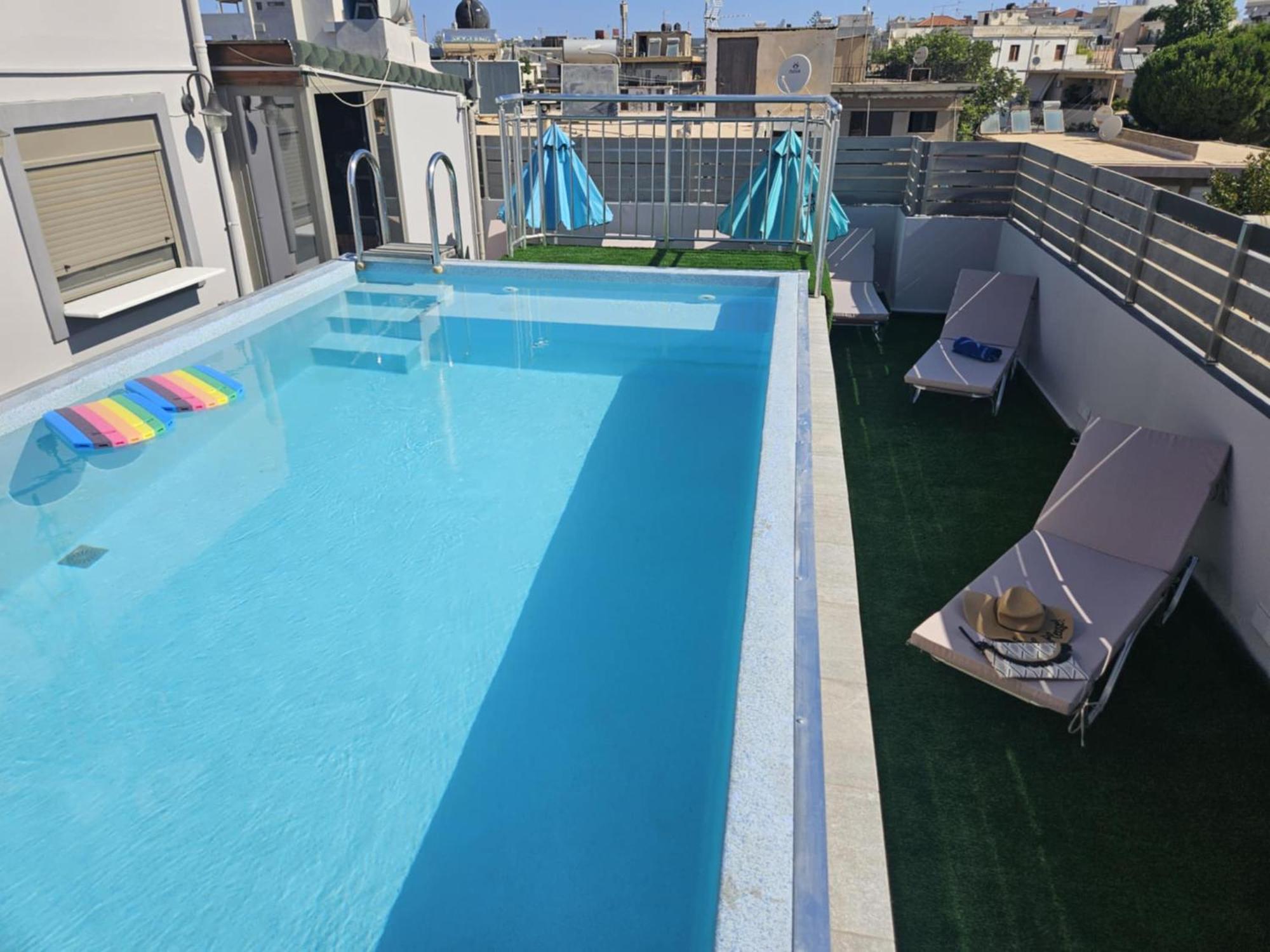 Appartement Evgenia’s Deluxe Apartment with Pool *