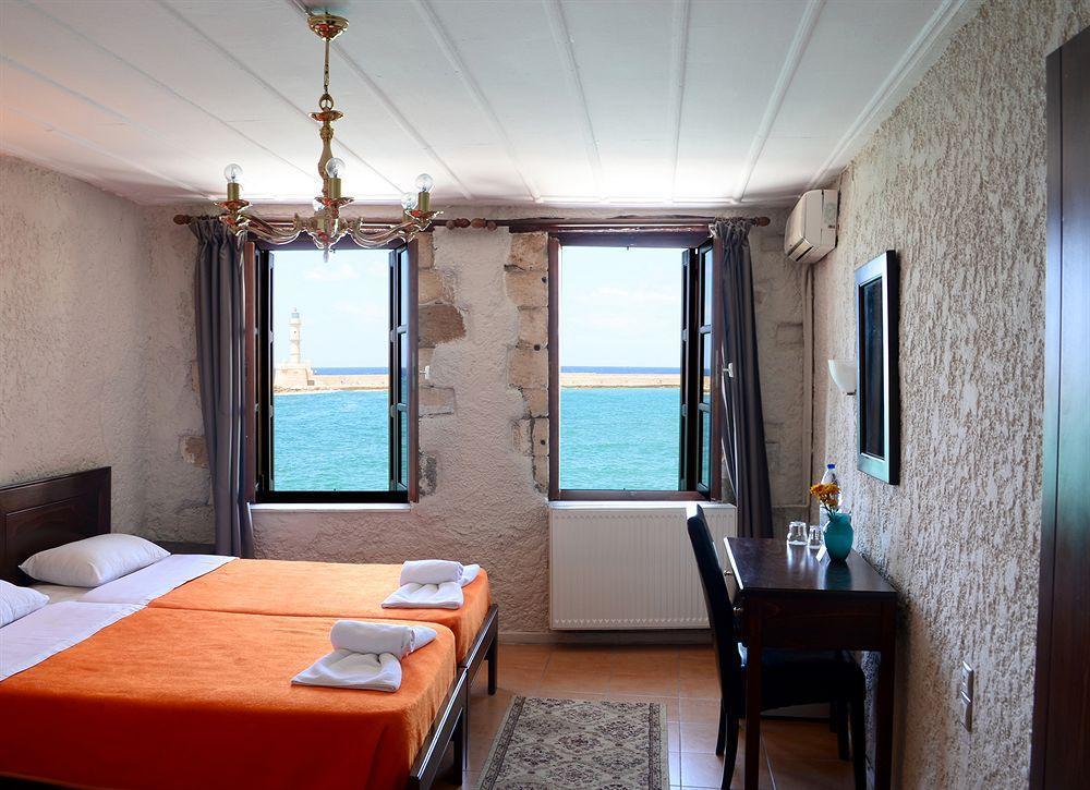 Hotel Porto Antico 3*