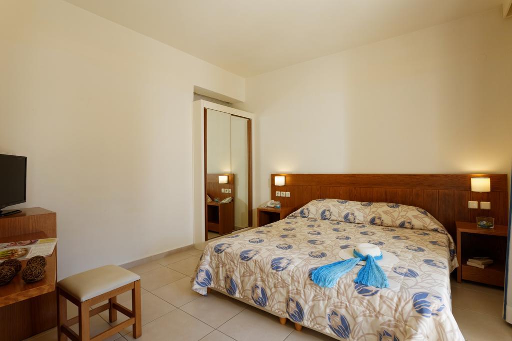 Aparthotel Indigo Mare 3*