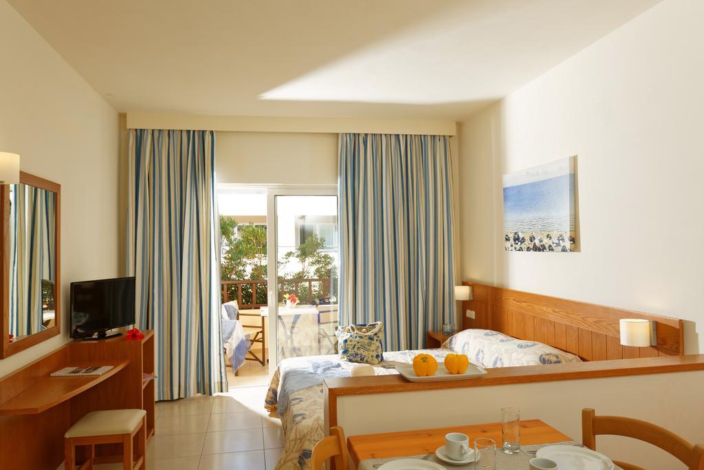Aparthotel Indigo Mare 3*