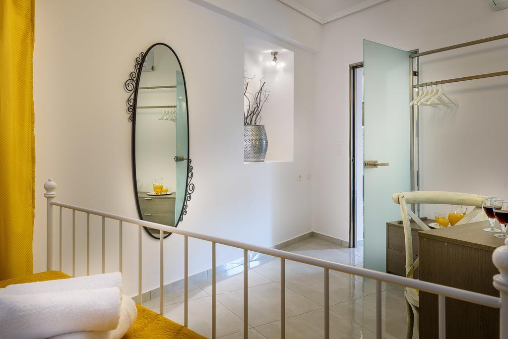 Lithinon House