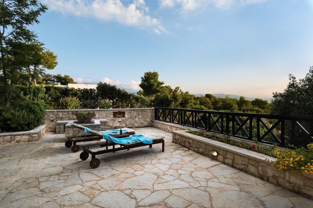 Koukounari Luxury *