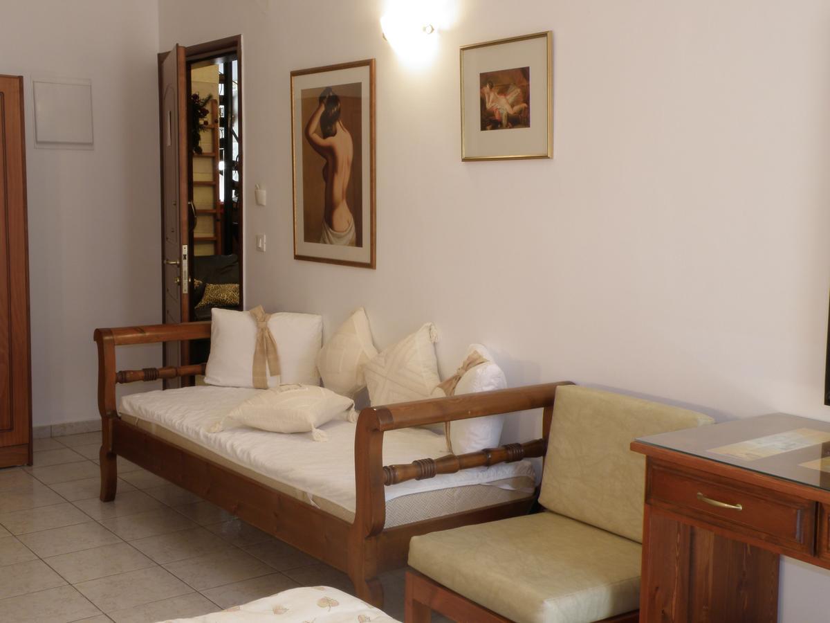 Traditional Idramon Hotel Hotel