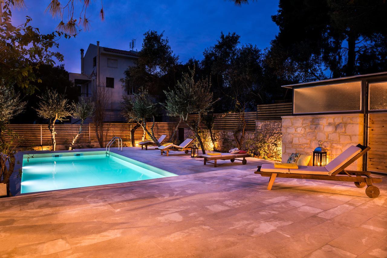 Villa Koukounari Luxury
