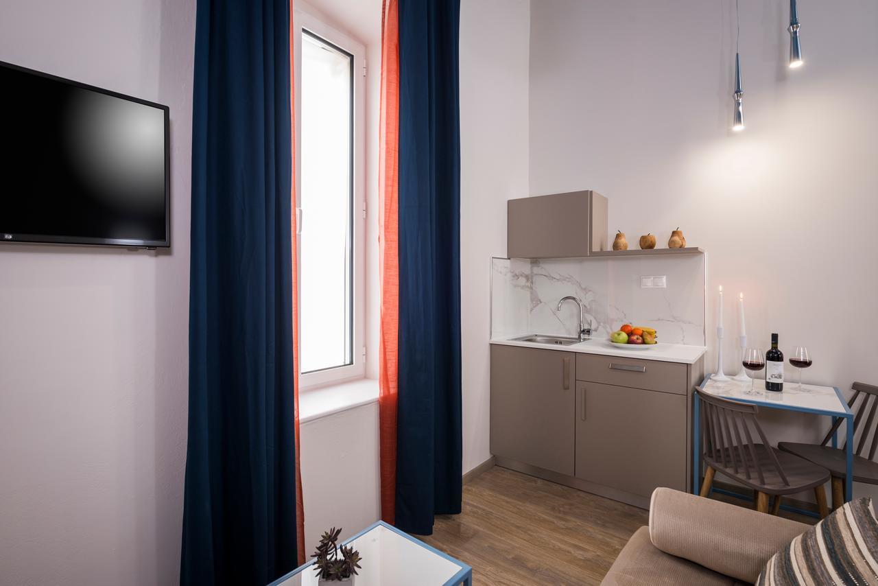 Apartment Camara