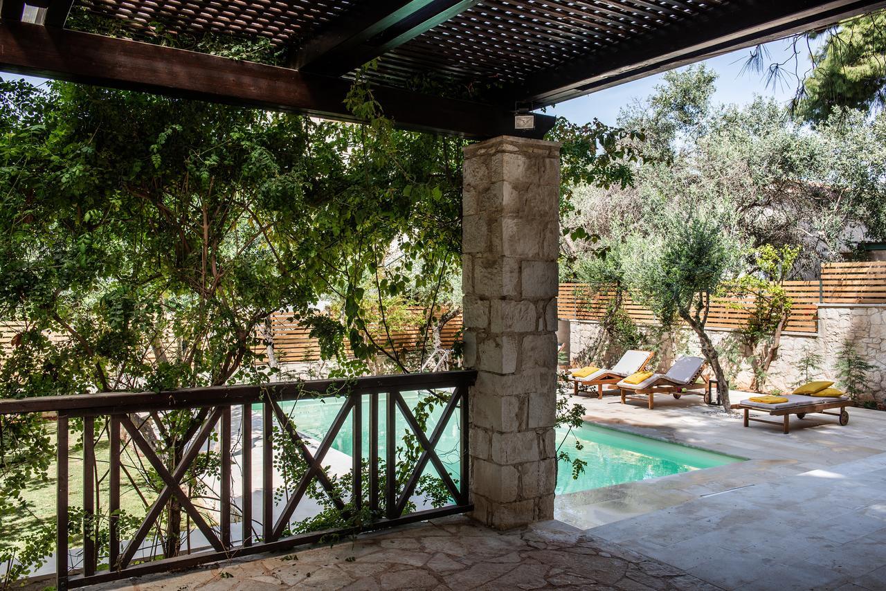 Koukounari Luxury Villa *
