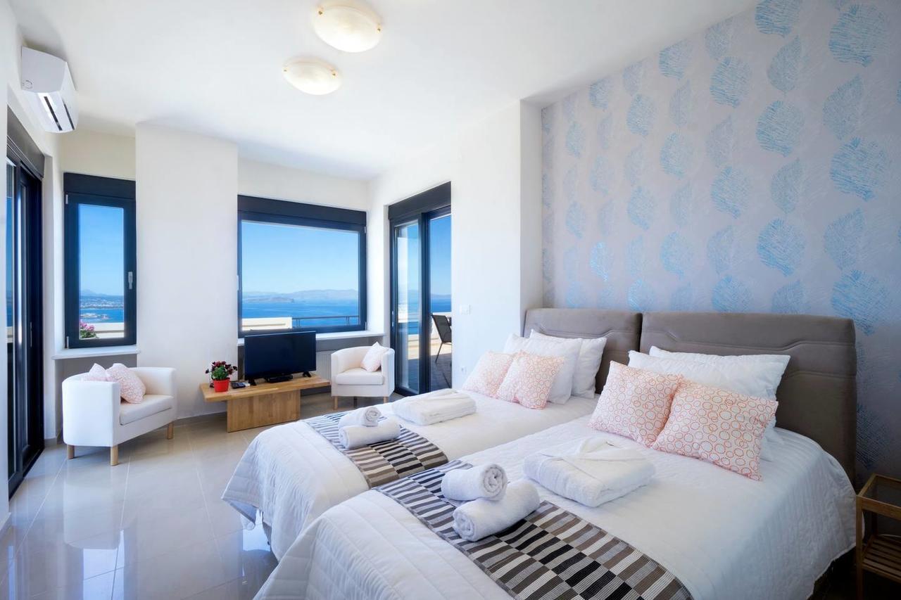 Koukouvaya Superb Penthouse *
