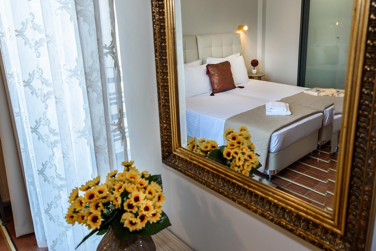 Mosaic Aparthotel