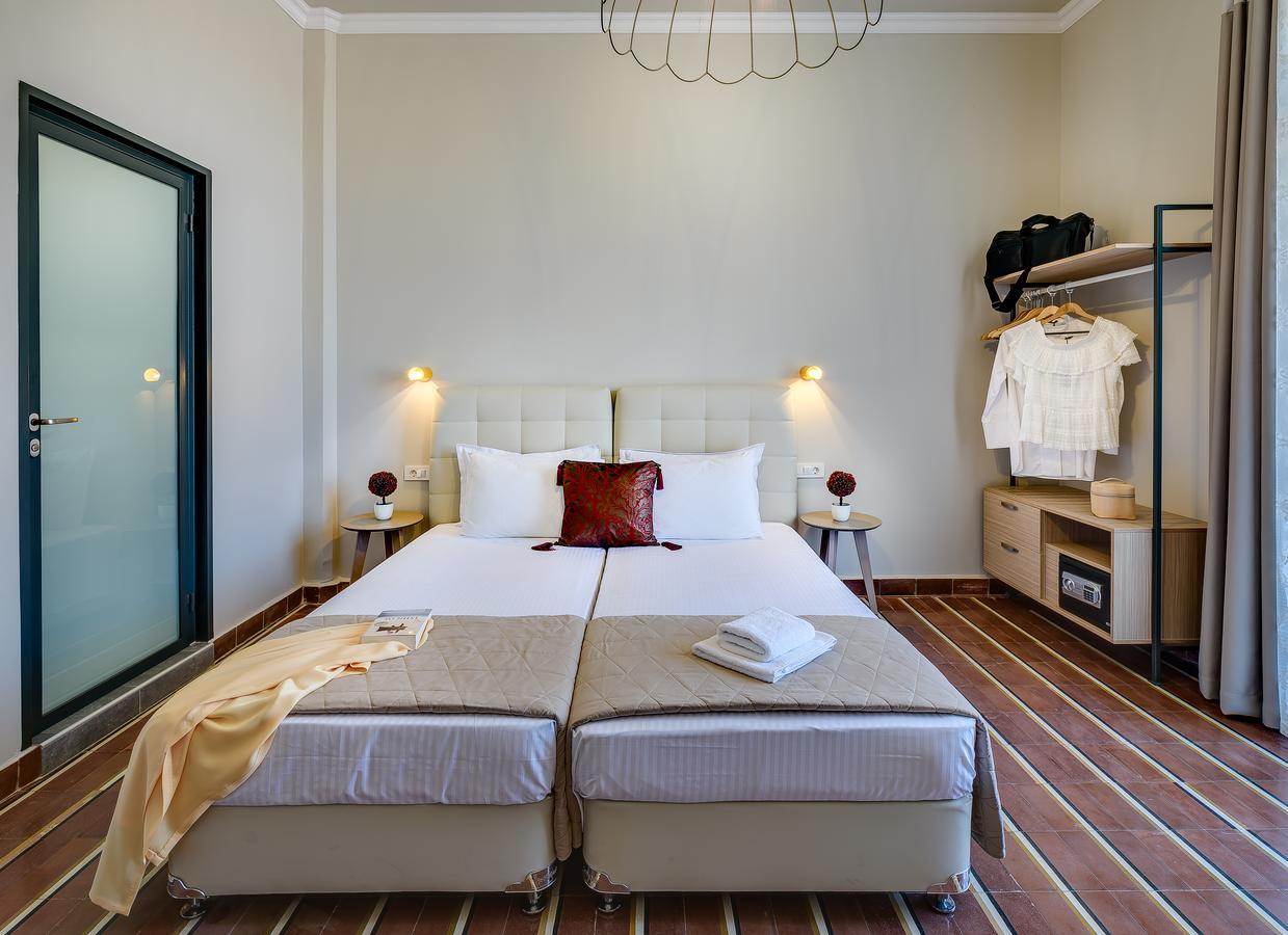 Mosaic Aparthotel