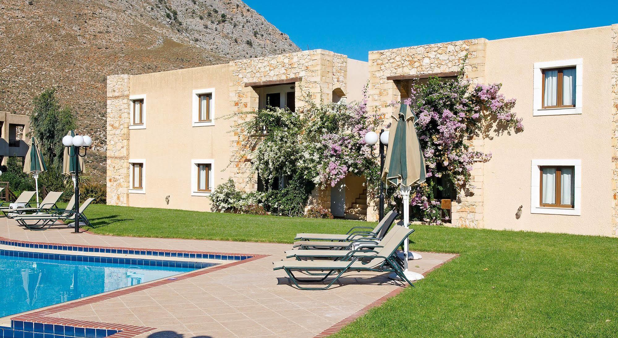 Areti Aparthotel 2*