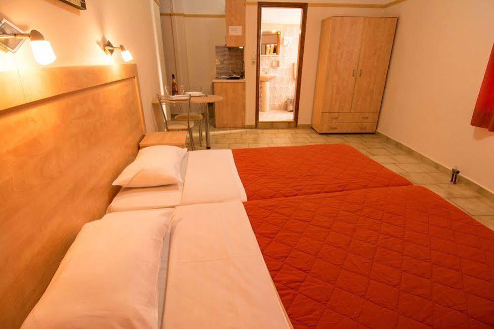 Apartment Minos Studios *