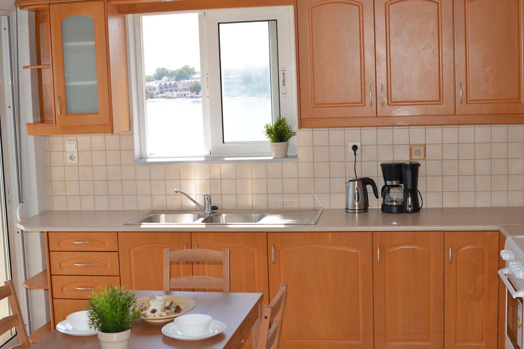 Kalamaki Apartment *
