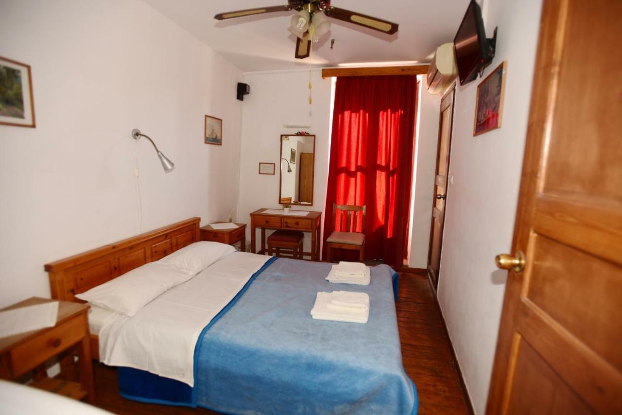 Stelios To Rent *